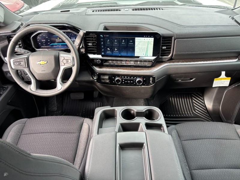 Chevrolet Silverado 3500HD Vehicle Image 06