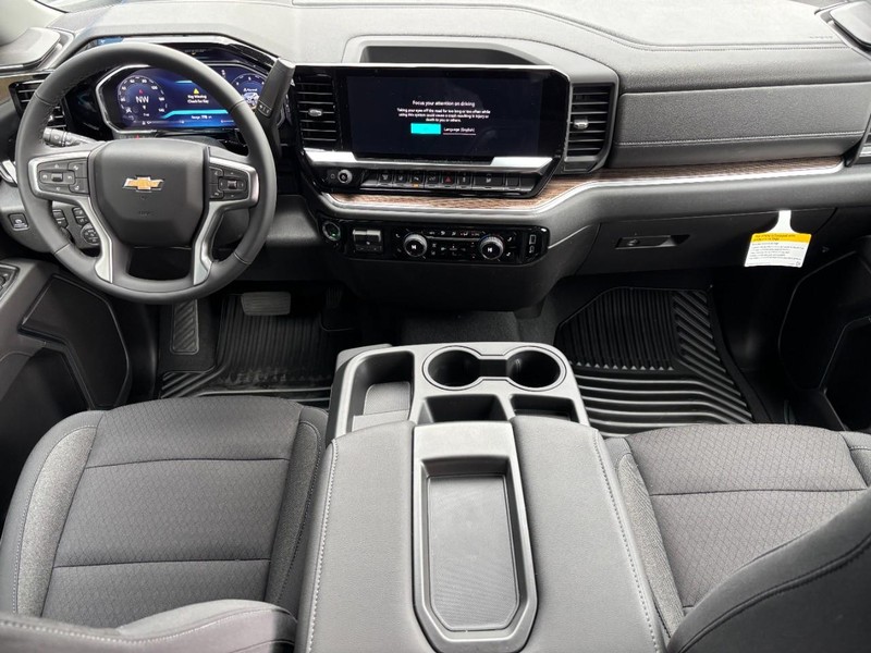 Chevrolet Silverado 2500HD Vehicle Image 06