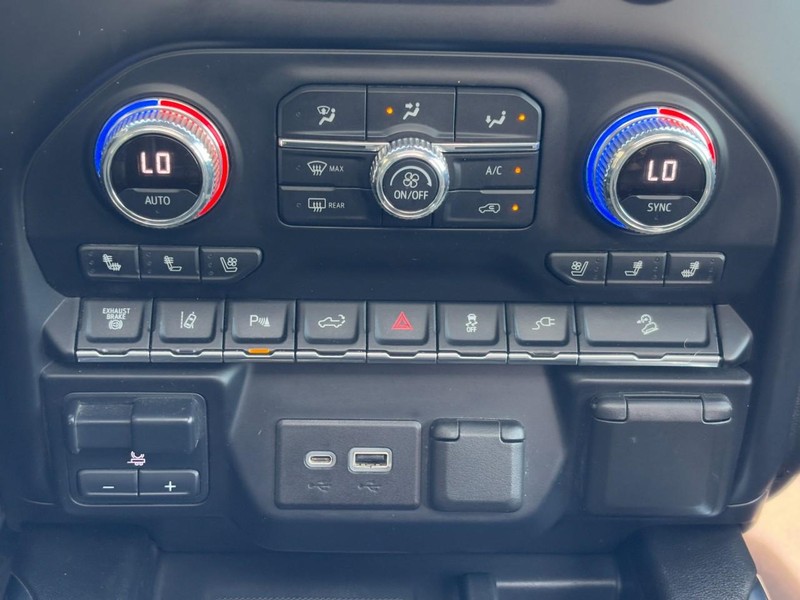 GMC Sierra 2500HD Vehicle Image 14