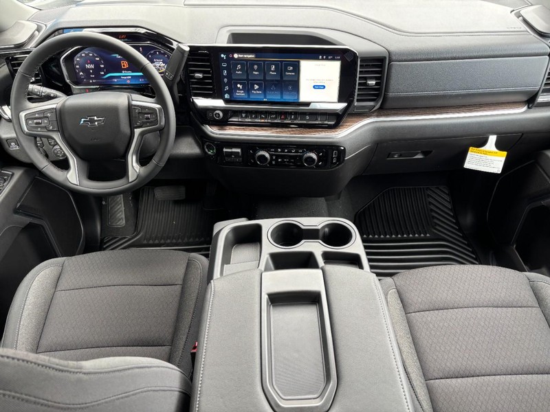 Chevrolet Silverado 2500HD Vehicle Image 06