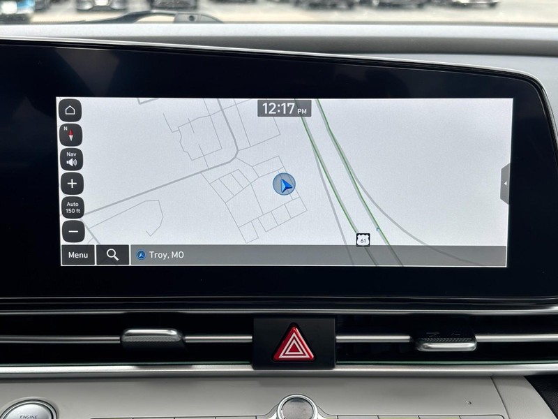 Hyundai Elantra Vehicle Image 22