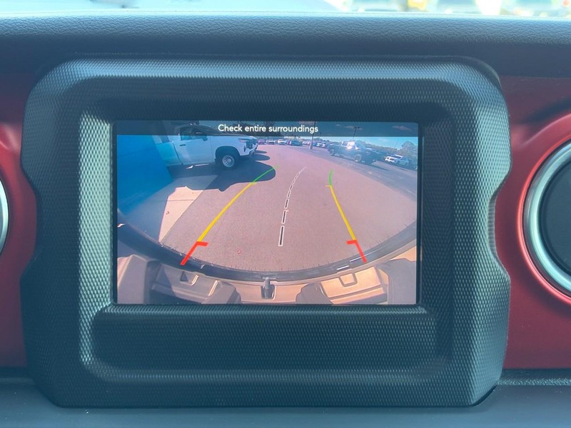 Jeep Wrangler Unlimited Vehicle Image 21