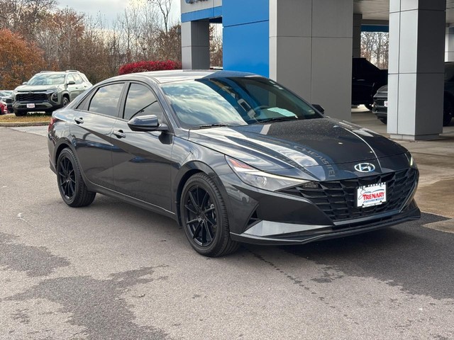 Used 2023 Hyundai Elantra SE with VIN 5NPLL4AG4PH108691 for sale in Troy, MO