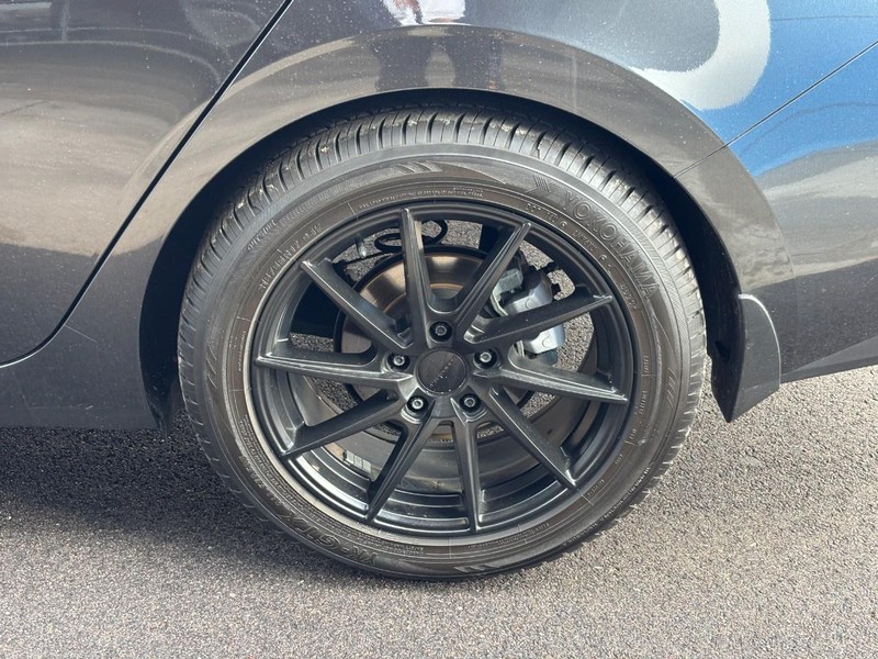 Hyundai Elantra Vehicle Image 07