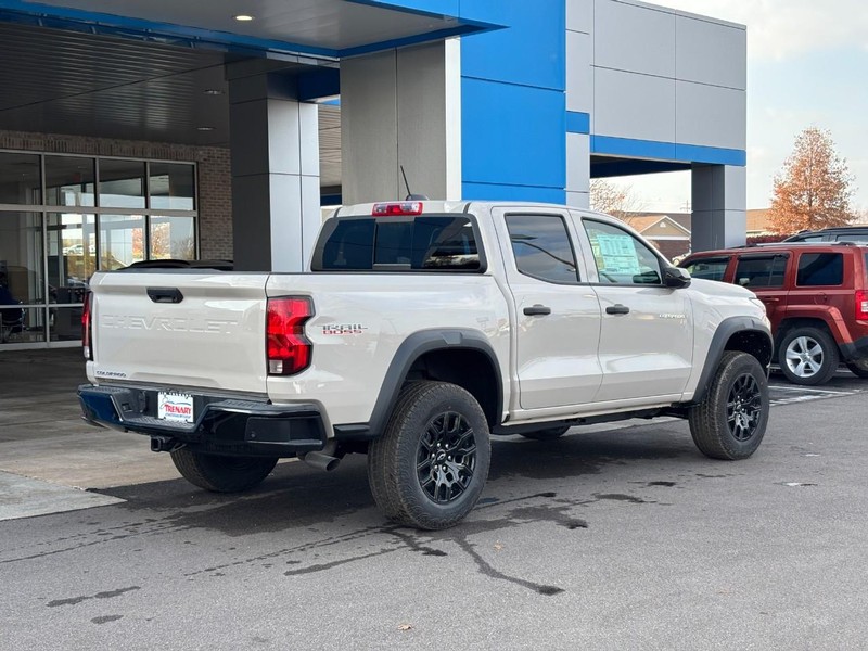 Chevrolet Colorado Vehicle Image 03