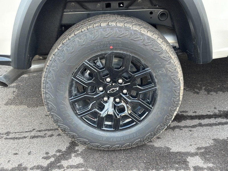 Chevrolet Colorado Vehicle Image 04