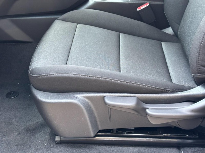 Chevrolet Colorado Vehicle Image 17