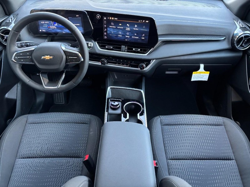 Chevrolet Equinox Vehicle Image 06