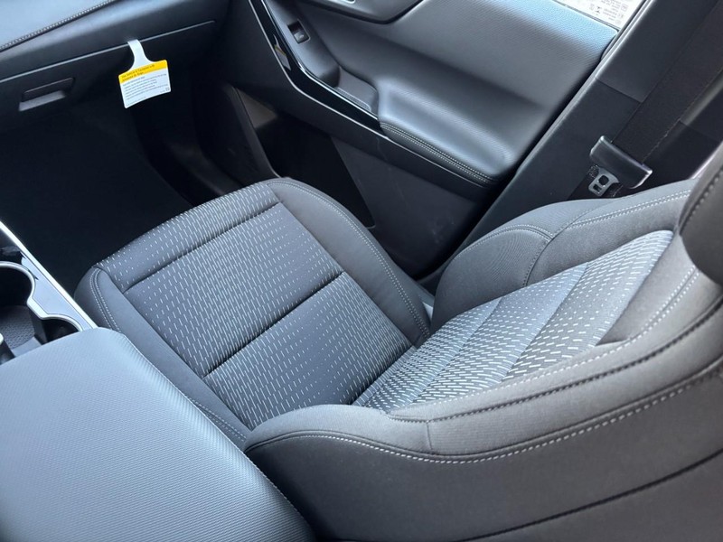 Chevrolet Equinox Vehicle Image 10