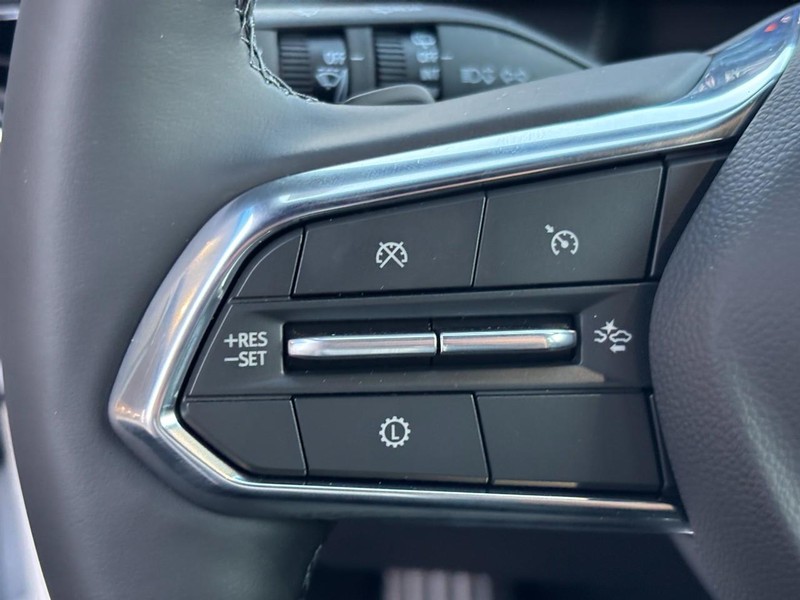 Chevrolet Equinox Vehicle Image 12