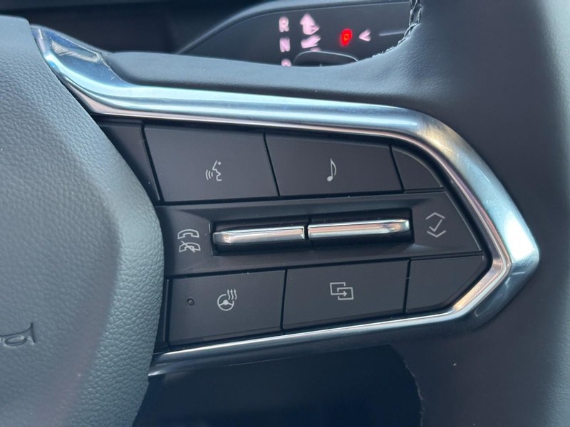 Chevrolet Equinox Vehicle Image 13