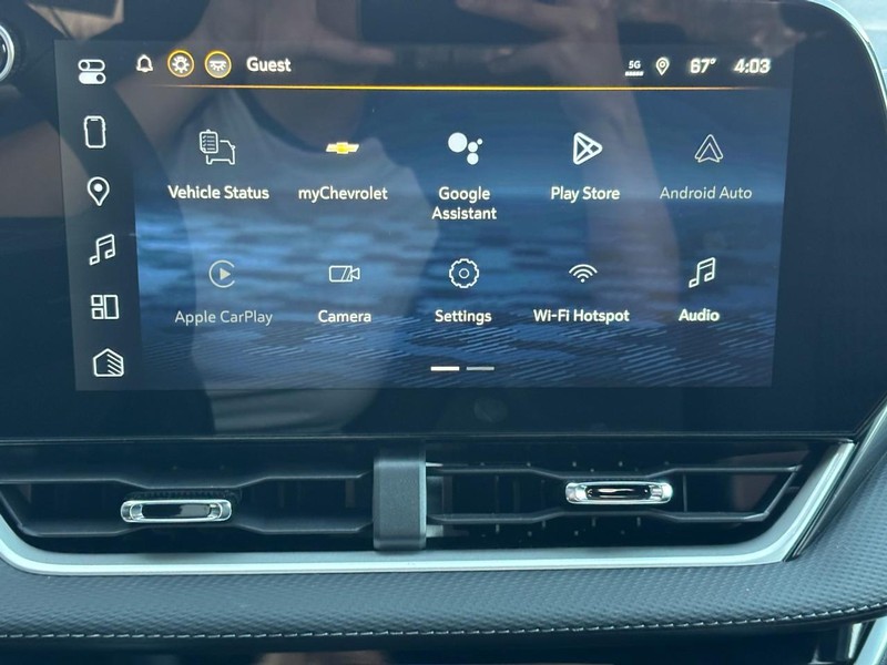 Chevrolet Equinox Vehicle Image 15