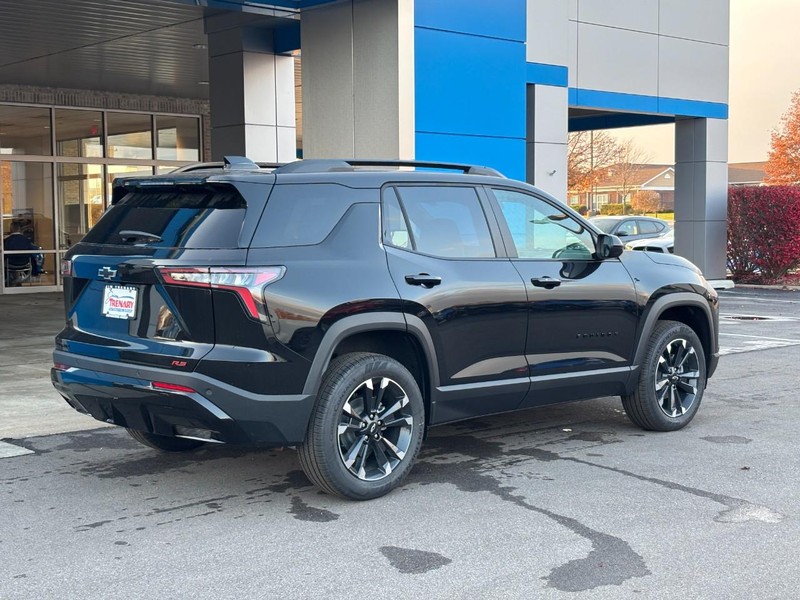 Chevrolet Equinox Vehicle Image 03