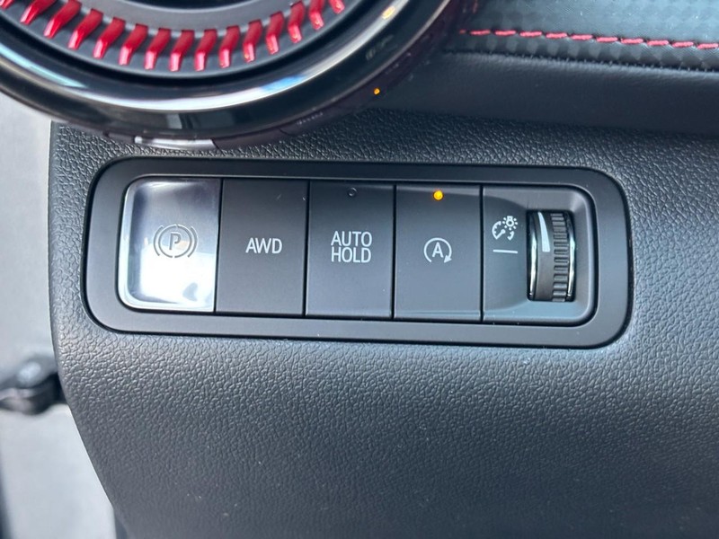 Chevrolet Equinox Vehicle Image 11