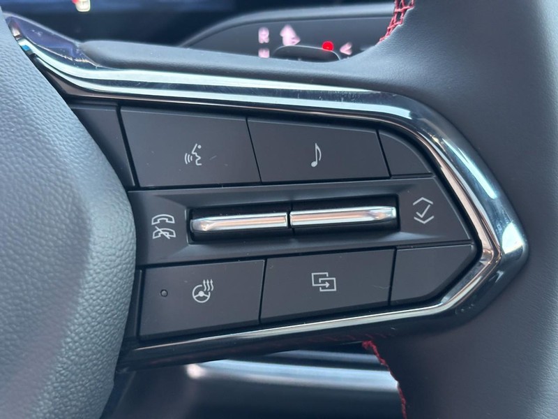 Chevrolet Equinox Vehicle Image 13