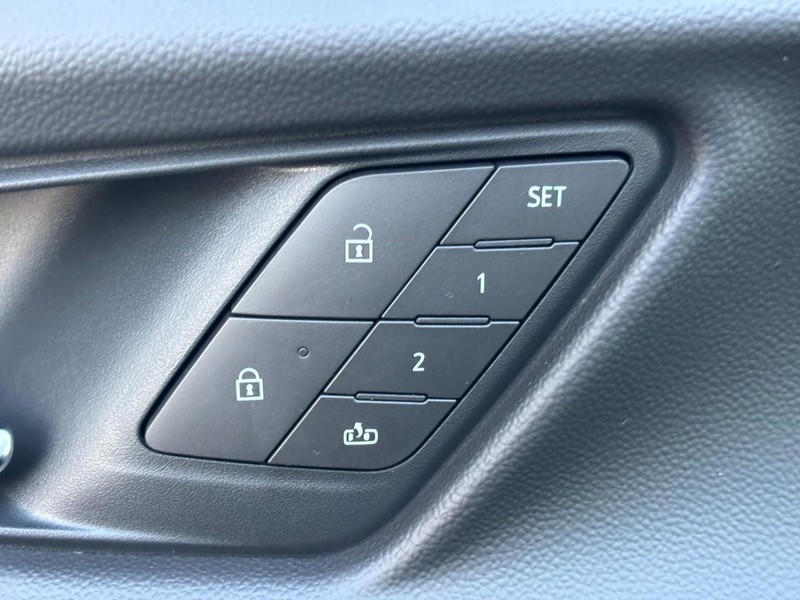 Chevrolet Equinox Vehicle Image 20