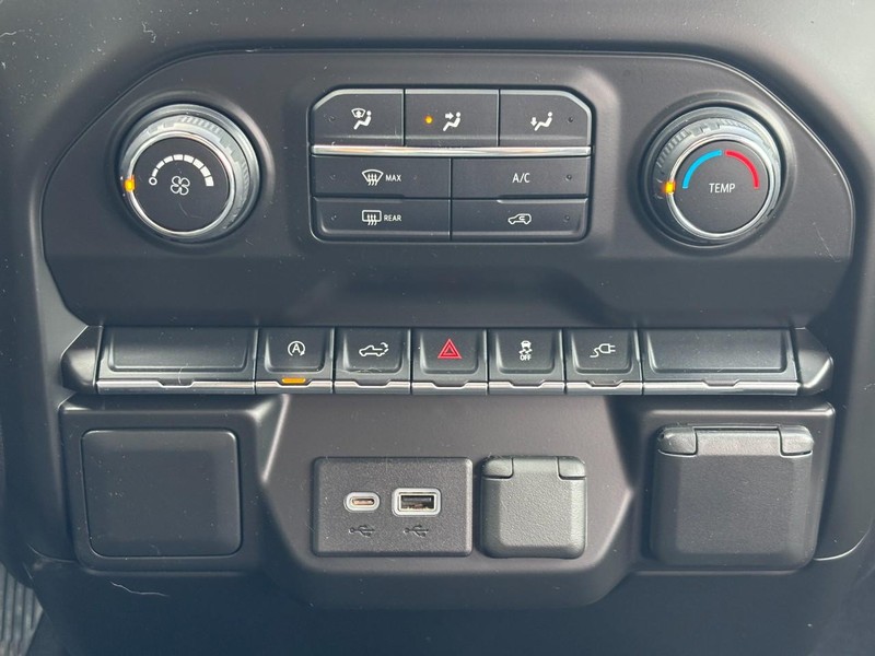 Chevrolet Silverado 1500 Vehicle Image 14