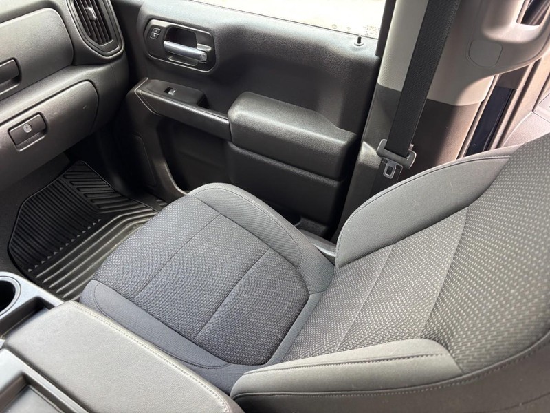 Chevrolet Silverado 1500 Vehicle Image 15