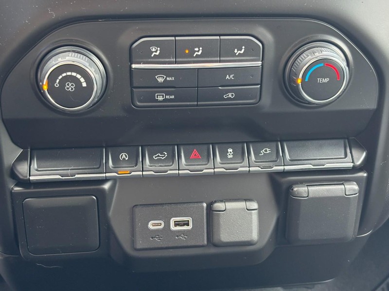 Chevrolet Silverado 1500 Vehicle Image 21