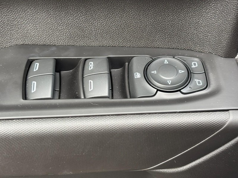 Chevrolet Silverado 1500 Vehicle Image 22