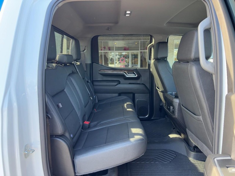 Chevrolet Silverado 1500 Vehicle Image 10