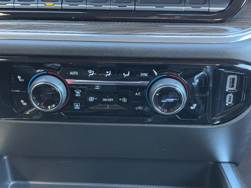 Chevrolet Silverado 1500 Vehicle Image 14