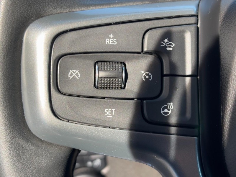 Chevrolet Silverado 1500 Vehicle Image 17