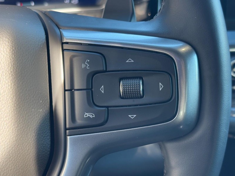 Chevrolet Silverado 1500 Vehicle Image 18