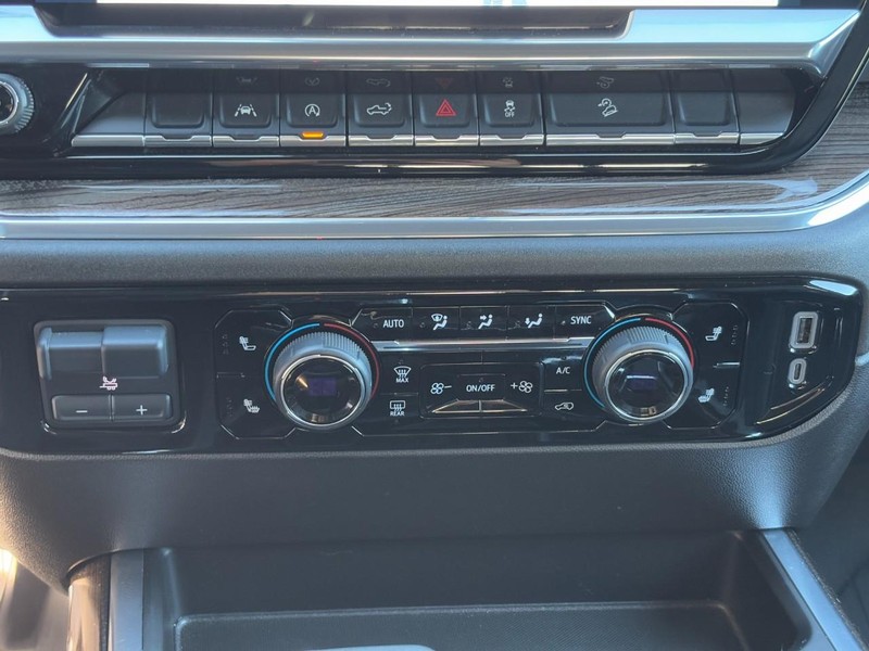 Chevrolet Silverado 1500 Vehicle Image 23