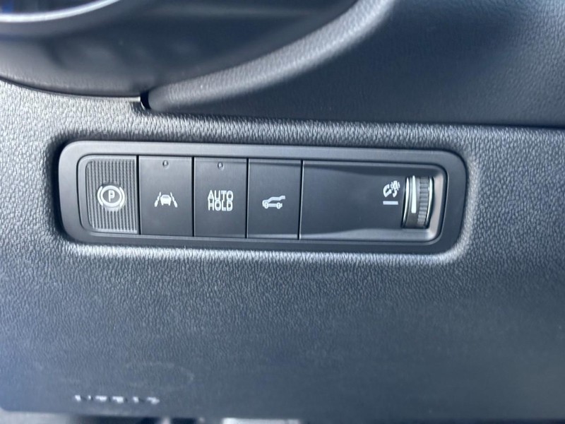Chevrolet Equinox EV Vehicle Image 12