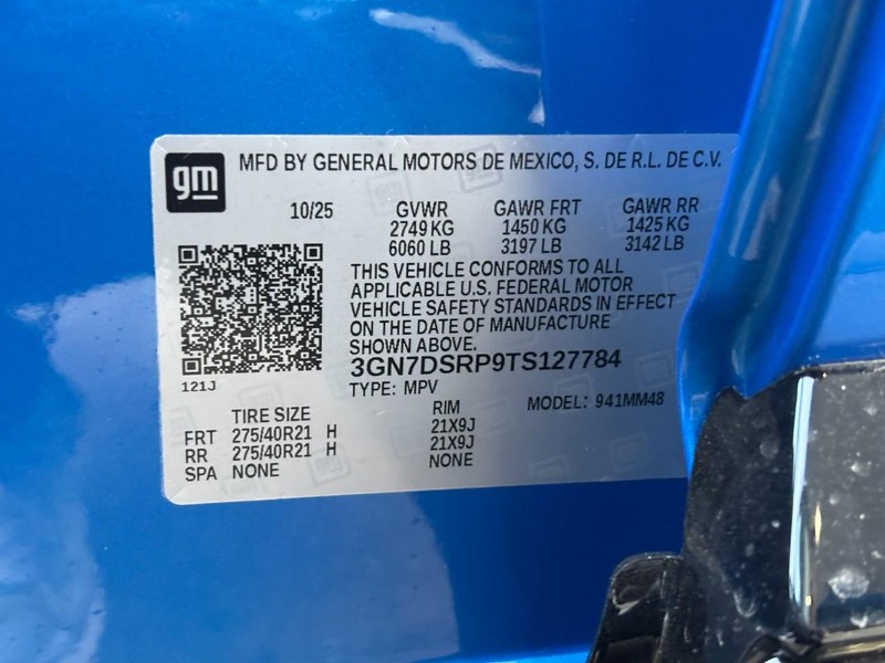 Chevrolet Equinox EV Vehicle Image 23