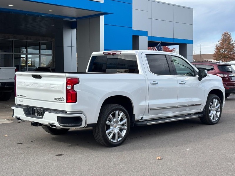 Chevrolet Silverado 1500 Vehicle Full-screen Gallery Image 03