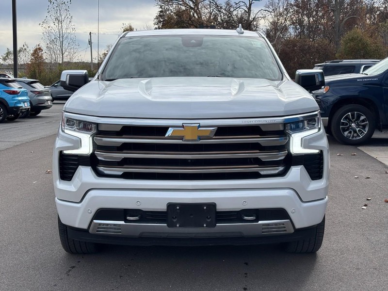 Chevrolet Silverado 1500 Vehicle Full-screen Gallery Image 09