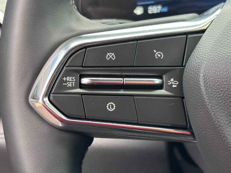 Chevrolet Equinox Vehicle Full-screen Gallery Image 16