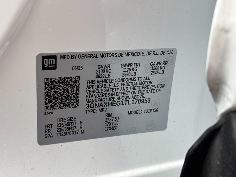 Chevrolet Equinox Vehicle Full-screen Gallery Image 26