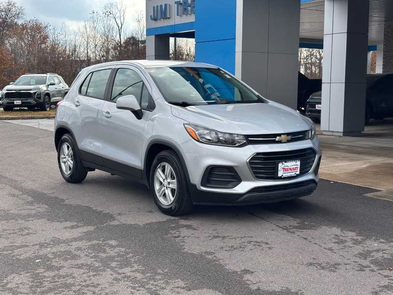 Chevrolet Trax Vehicle Image 02