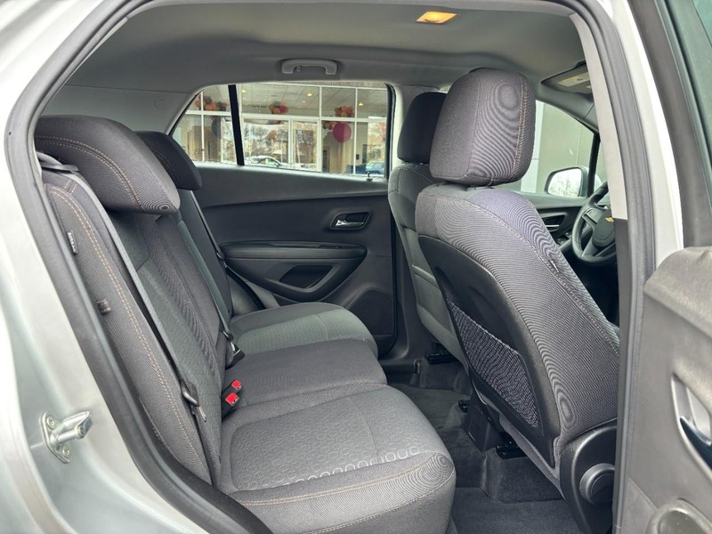 Chevrolet Trax Vehicle Image 09