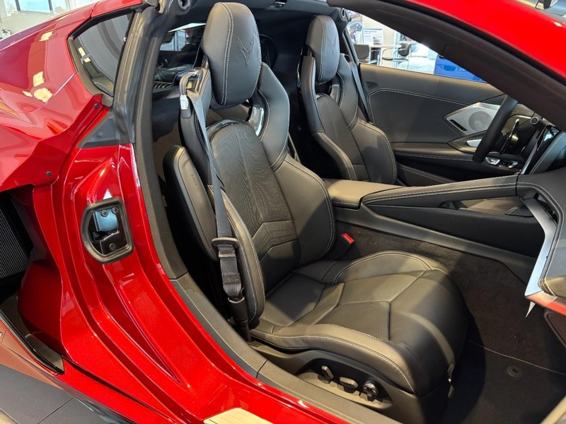 Chevrolet Corvette Vehicle Image 05