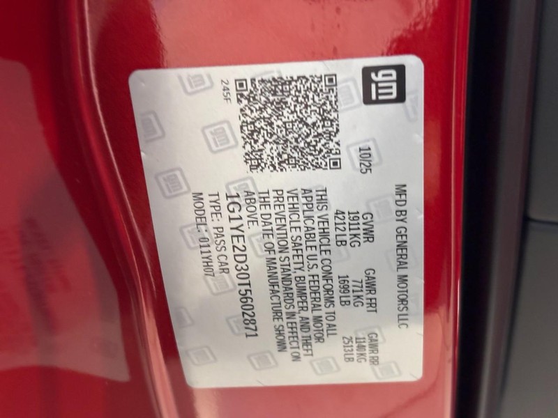 Chevrolet Corvette Vehicle Image 18