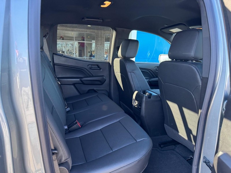 Chevrolet Colorado Vehicle Image 05