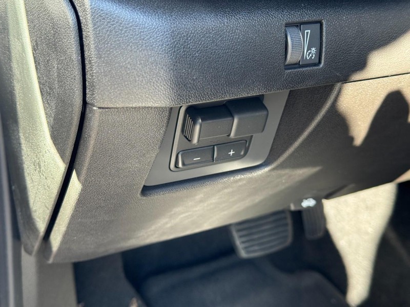 Chevrolet Colorado Vehicle Image 11