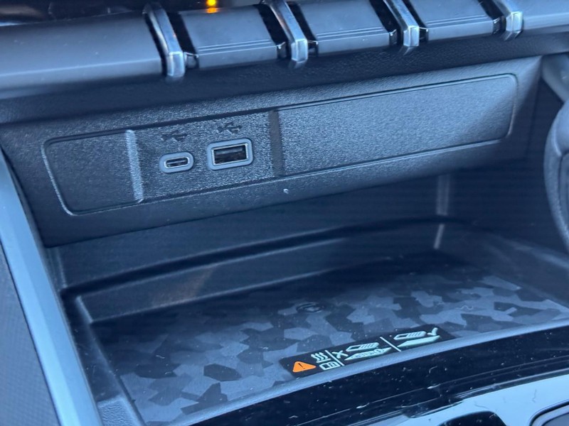 Chevrolet Colorado Vehicle Image 14