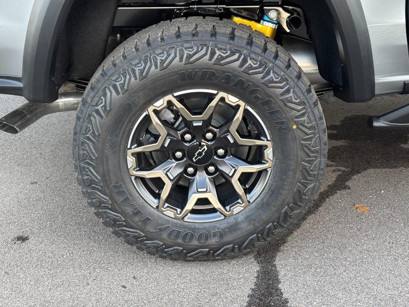 Chevrolet Colorado Vehicle Image 04