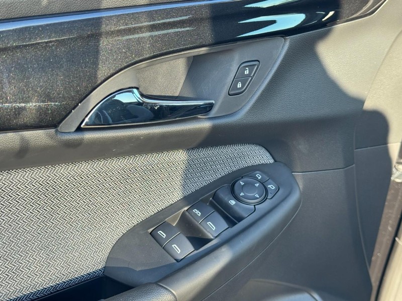 Chevrolet TrailBlazer Vehicle Image 10