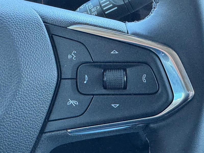 Chevrolet TrailBlazer Vehicle Image 13