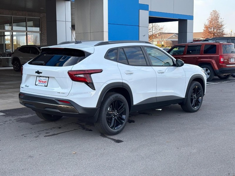 Chevrolet Trax Vehicle Image 03