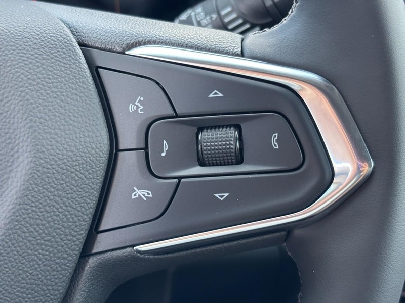 Chevrolet Trax Vehicle Image 13