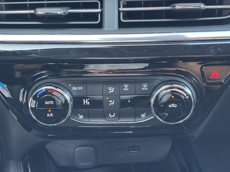 Chevrolet Trax Vehicle Image 17