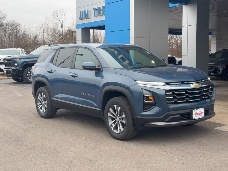 Chevrolet Equinox Vehicle Image 02