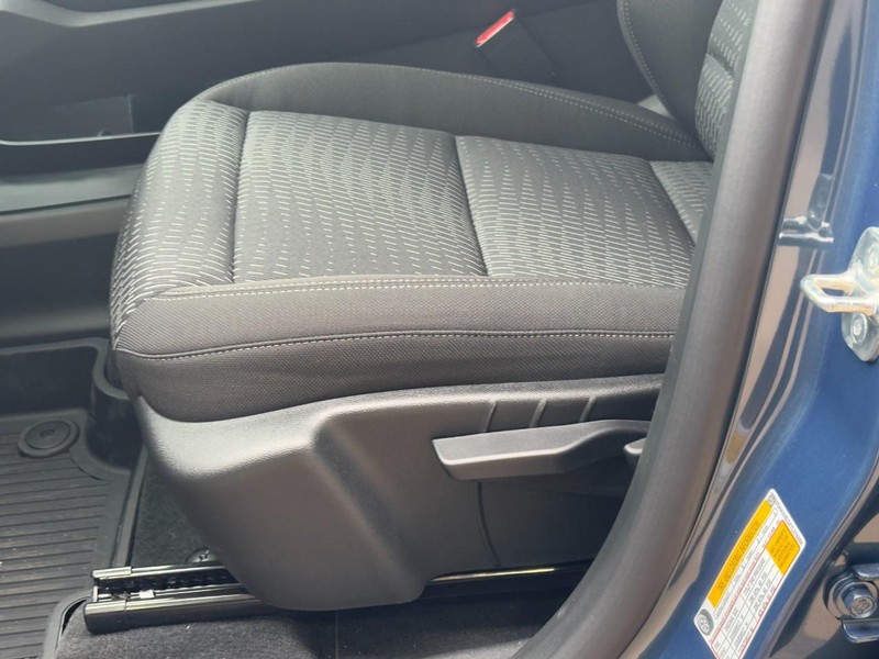 Chevrolet Equinox Vehicle Image 18